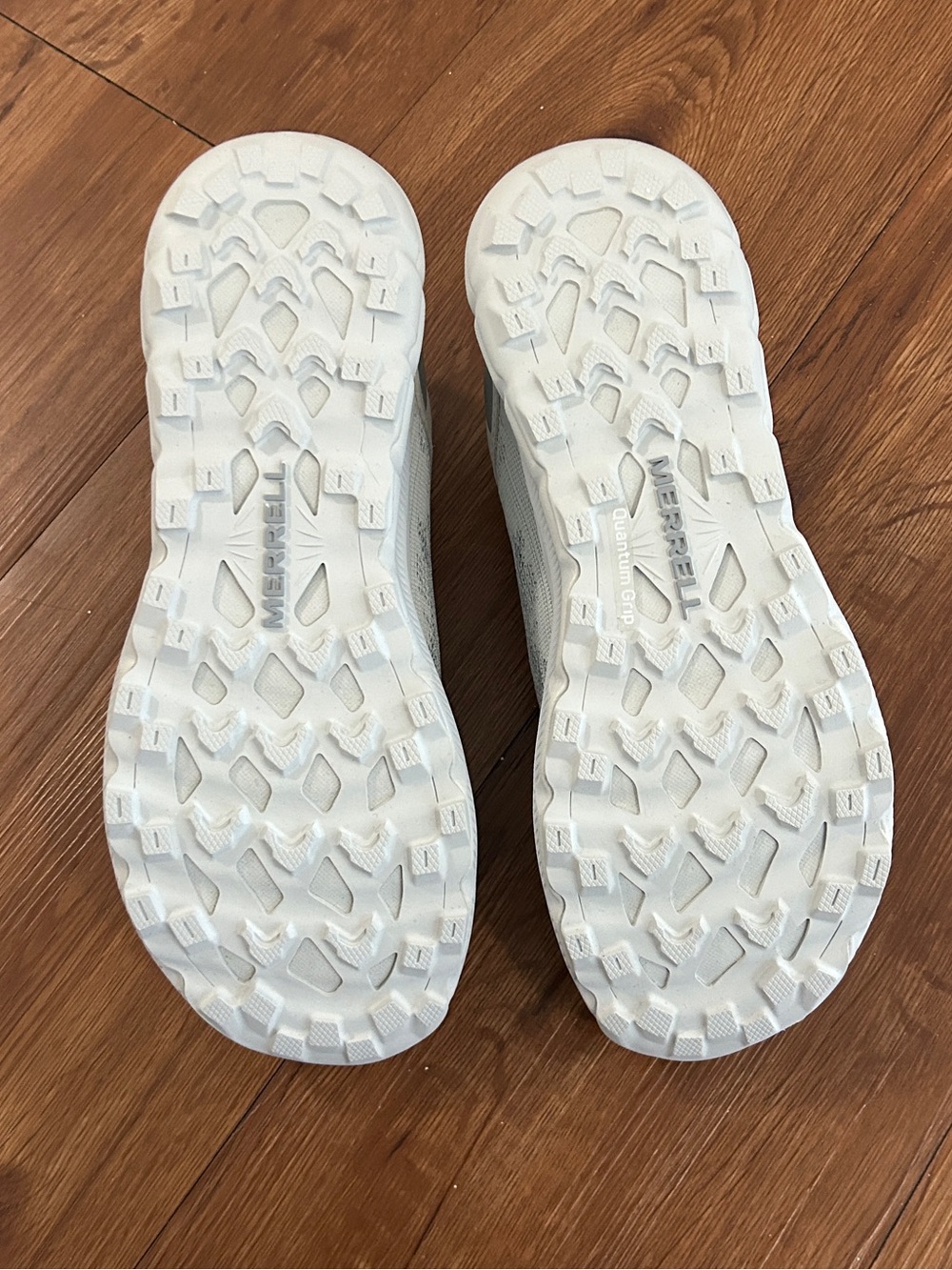 NWT Women’s Merrell Calcite Gray Antora Trail Running Shoes - Picture 7 of 8